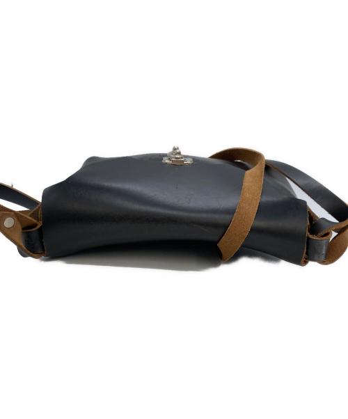 fernand（フェルナンド）fernand (フェルナンド) HORIZONTAL LATCH POUCH ブラックの古着・服飾アイテム
