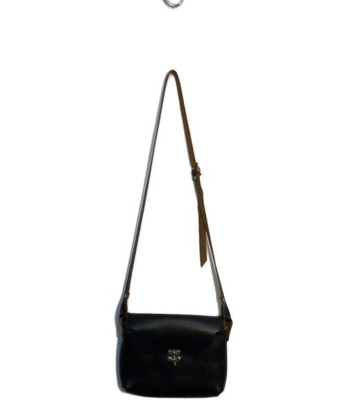 fernand（フェルナンド）fernand (フェルナンド) HORIZONTAL LATCH POUCH ブラックの古着・服飾アイテム