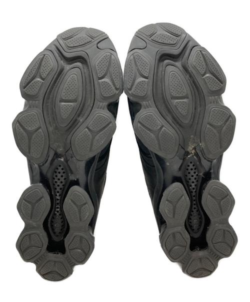 asics（アシックス）asics (アシックス) GEL-KINETIC SP ローカットスニーカー ブラック サイズ:27.5の古着・服飾アイテム