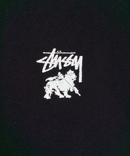 stussy（ステューシー）stussy (ステューシー) プリントTシャツ ブラック サイズ:Lの古着・服飾アイテム