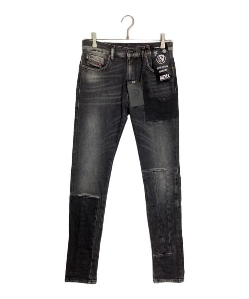 DIESEL（ディーゼル）DIESEL (ディーゼル) スキニーデニムパンツ ブラック サイズ: 71cm (W28) 未使用品の古着・服飾アイテム