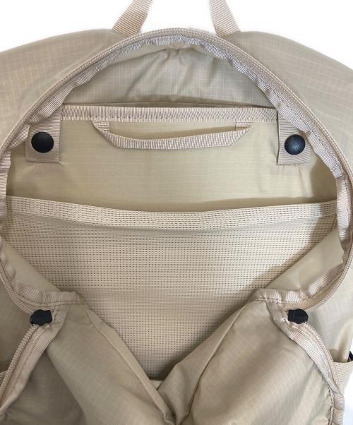 THE NORTH FACE（ザ ノース フェイス）THE NORTH FACE (ザ ノース フェイス) リュック ベージュの古着・服飾アイテム