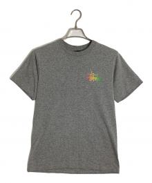 stussy（ステューシー）の古着「ロゴプリントTシャツ」｜グレー