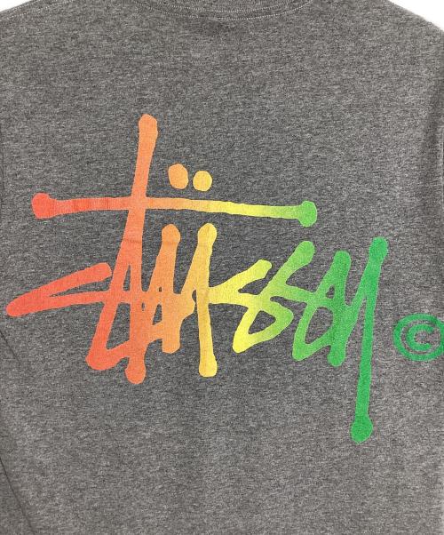 stussy（ステューシー）stussy (ステューシー) ロゴプリントTシャツ グレー サイズ:Sの古着・服飾アイテム
