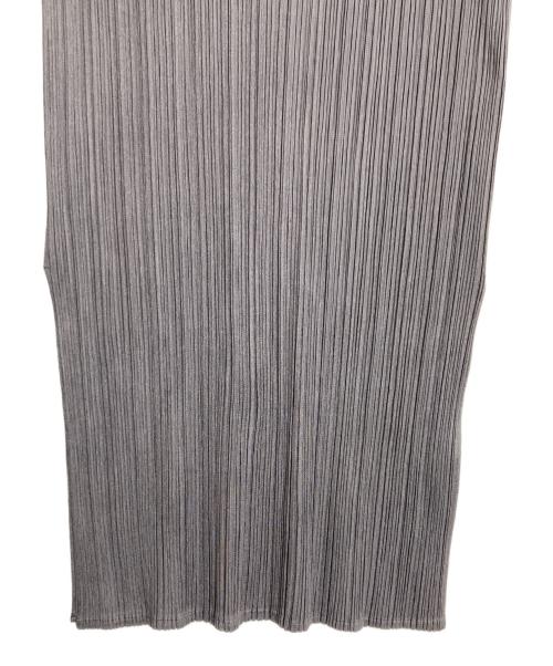 PLEATS PLEASE（プリーツプリーズ）PLEATS PLEASE (プリーツプリーズ) プリーツノースリーブブラウス グレー サイズ:4の古着・服飾アイテム