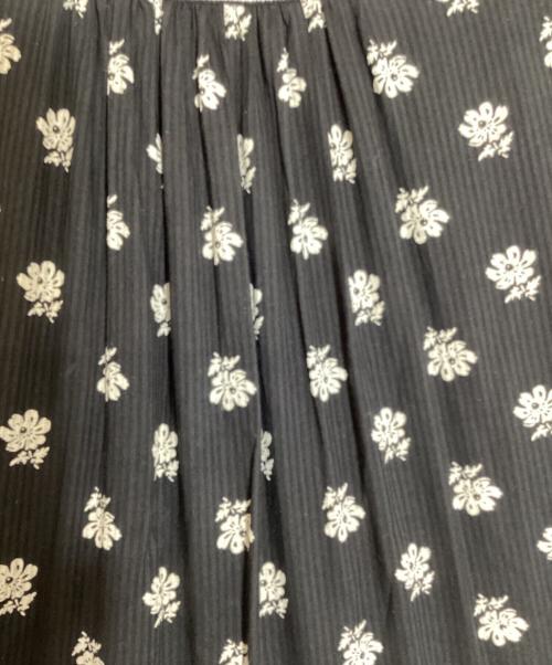 ne quittez pas（ヌキテパ）ne quittez pas (ヌキテパ) Dobby Stripe Flower Print Sleeveless Dress ブラック サイズ:Mの古着・服飾アイテム