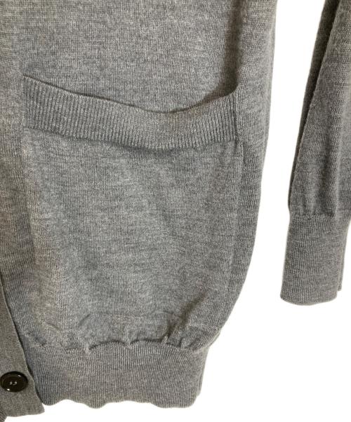 MM6 Maison Margiela（エムエムシックスメゾンマルジェラ）MM6 Maison Margiela (エムエムシックスメゾンマルジェラ) エルボーパッチ付きウールカーディガン グレー サイズ:Sの古着・服飾アイテム