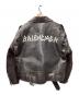 BALENCIAGA（バレンシアガ）の古着「バックロゴペイントダブルライダースジャケット」｜ブラウン