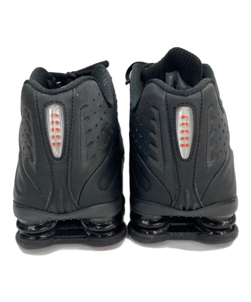 NIKE（ナイキ）NIKE (ナイキ) SHOX R4 ローカットスニーカー ブラック サイズ:US11の古着・服飾アイテム