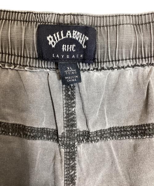 Billabong（ビラボン）Billabong (ビラボン) RHC Ron Herman (アールエイチシー ロンハーマン) ワッペンロゴイージーショーツ グレー サイズ:XLの古着・服飾アイテム