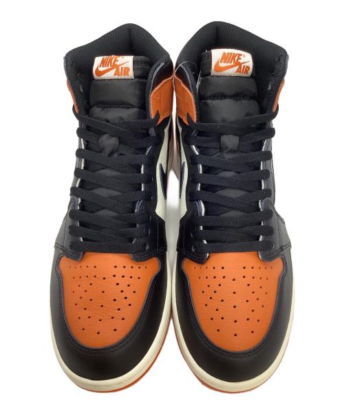NIKE（ナイキ）NIKE (ナイキ) AIR JORDAN 1 RETRO HIGH OG ハイカットスニーカー ブラック×オレンジ×ホワイト サイズ:28の古着・服飾アイテム