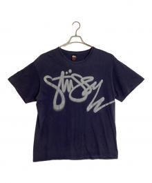 stussy（ステューシー）の古着「スプレーロゴプリントTシャツ」｜ネイビー