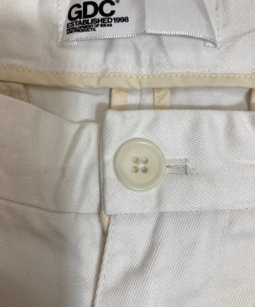 GDC（ジーディーシー）GDC (ジーディーシー) BIG CHINO PANTS / ビッグチノパンツ ホワイト サイズ:XLの古着・服飾アイテム