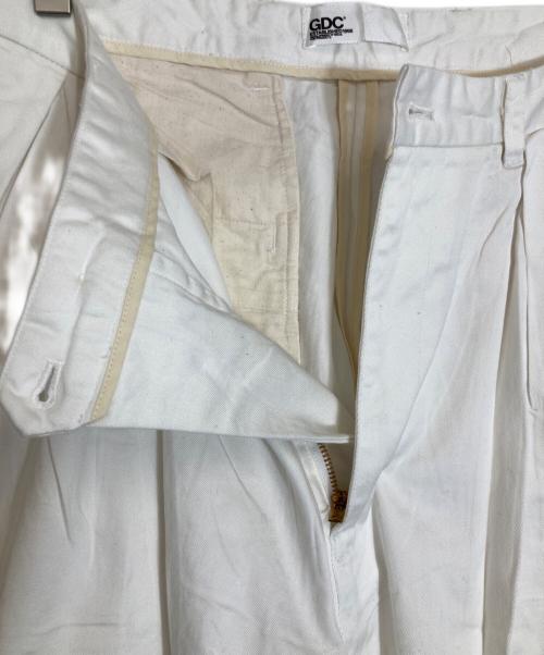 GDC（ジーディーシー）GDC (ジーディーシー) BIG CHINO PANTS / ビッグチノパンツ ホワイト サイズ:XLの古着・服飾アイテム