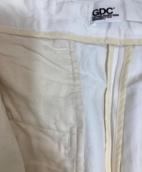 GDC（ジーディーシー）GDC (ジーディーシー) BIG CHINO PANTS / ビッグチノパンツ ホワイト サイズ:XLの古着・服飾アイテム