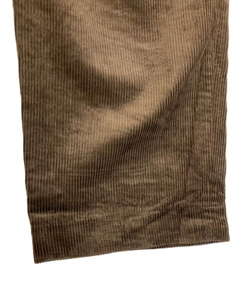 GDC（ジーディーシー）GDC (ジーディーシー) corduroy Two tuck straight pants / コーデュロイタックストレートパンツ ブラウン サイズ:XLの古着・服飾アイテム