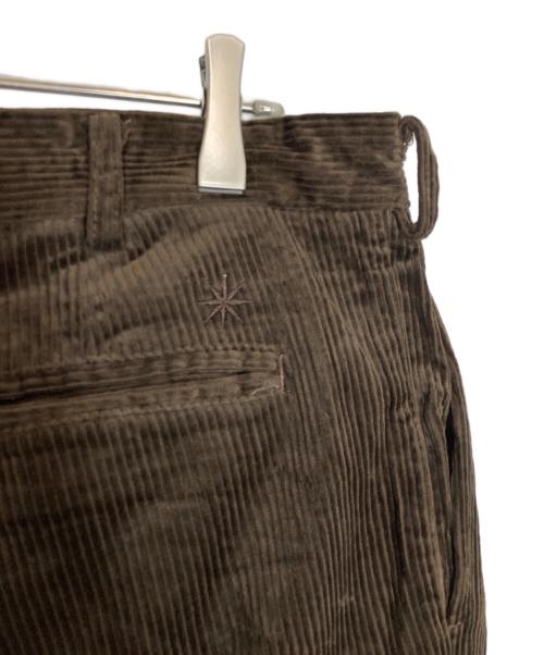 GDC（ジーディーシー）GDC (ジーディーシー) corduroy Two tuck straight pants / コーデュロイタックストレートパンツ ブラウン サイズ:XLの古着・服飾アイテム
