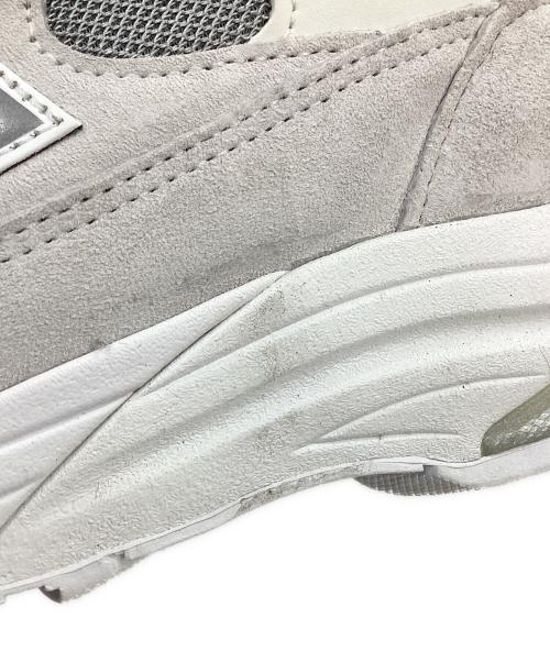 NEW BALANCE（ニューバランス）NEW BALANCE (ニューバランス) 992 ローカットスニーカー ホワイト×グレー サイズ:28㎝の古着・服飾アイテム