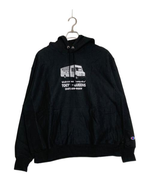 the apartment（ジ アパートメント）the apartment (ジ アパートメント) The Almeda Club (ザアラメダクラブ) Champion (チャンピオン) Queens Tokyo Moving Hoodie ブラック サイズ:XLの古着・服飾アイテム