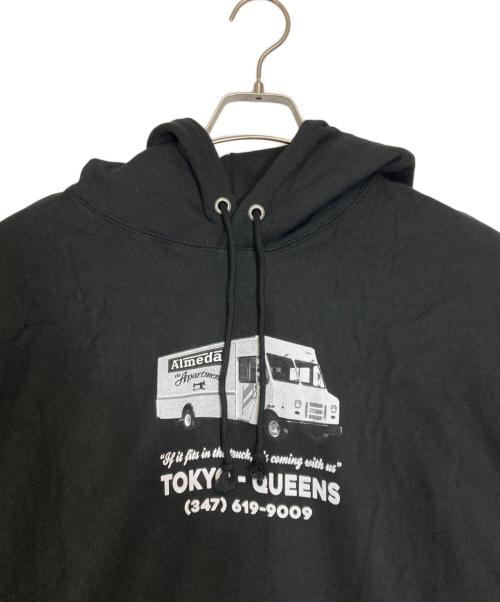 the apartment（ジ アパートメント）the apartment (ジ アパートメント) The Almeda Club (ザアラメダクラブ) Champion (チャンピオン) Queens Tokyo Moving Hoodie ブラック サイズ:XLの古着・服飾アイテム