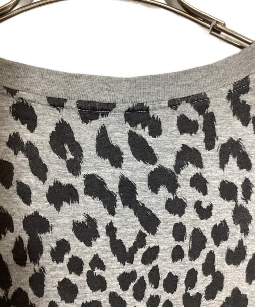 Saint Laurent Paris（サンローランパリ）Saint Laurent Paris (サンローランパリ) レオパード柄Tシャツ グレー サイズ:不明の古着・服飾アイテム