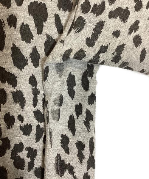 Saint Laurent Paris（サンローランパリ）Saint Laurent Paris (サンローランパリ) レオパード柄Tシャツ グレー サイズ:不明の古着・服飾アイテム