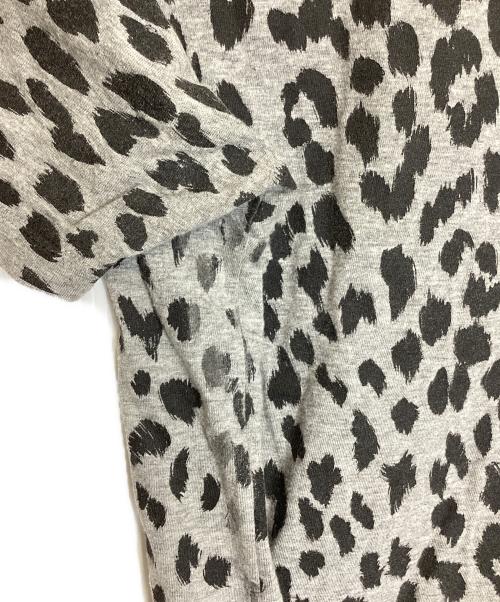 Saint Laurent Paris（サンローランパリ）Saint Laurent Paris (サンローランパリ) レオパード柄Tシャツ グレー サイズ:不明の古着・服飾アイテム