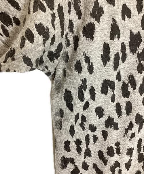 Saint Laurent Paris（サンローランパリ）Saint Laurent Paris (サンローランパリ) レオパード柄Tシャツ グレー サイズ:不明の古着・服飾アイテム