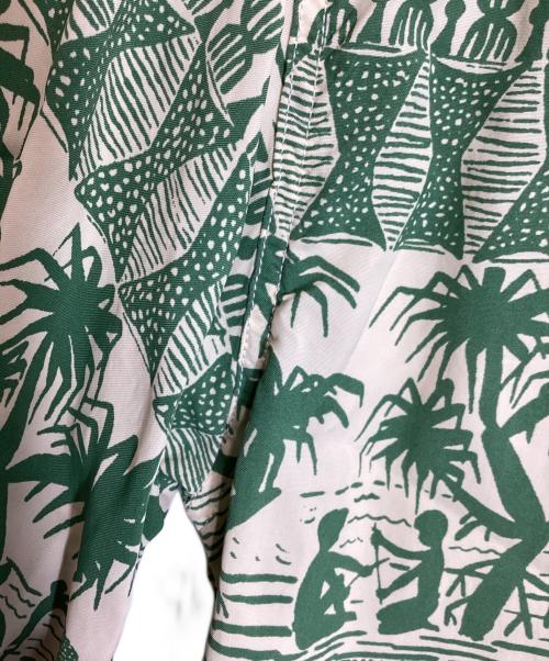 Sun Surf（サンサーフ）Sun Surf (サンサーフ) RAYON HAWAIIAN SHIRT ベージュ×グリーン サイズ:Mの古着・服飾アイテム