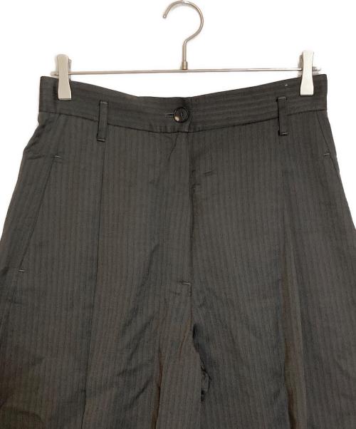 TELA（テラ）TELA (テラ) ヘリンボーンテーラードショーツ グレー サイズ:42の古着・服飾アイテム
