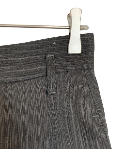 TELA（テラ）TELA (テラ) ヘリンボーンテーラードショーツ グレー サイズ:42の古着・服飾アイテム