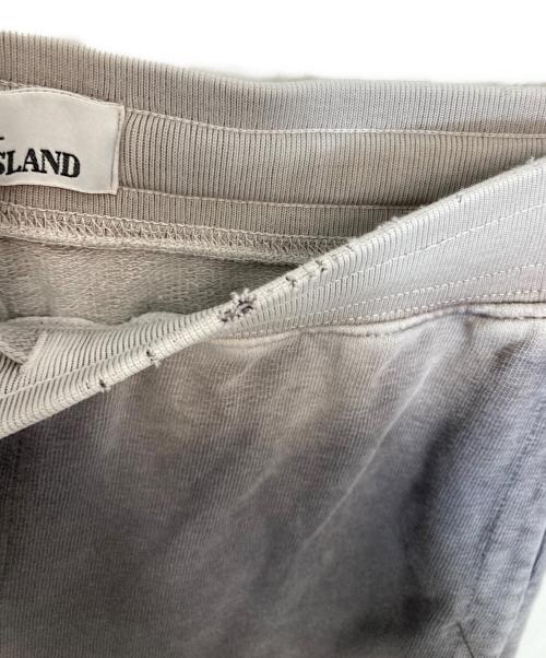 STONE ISLAND（ストーンアイランド）STONE ISLAND (ストーンアイランド) ガーメントダイスウェットショーツ グレー サイズ:Sの古着・服飾アイテム