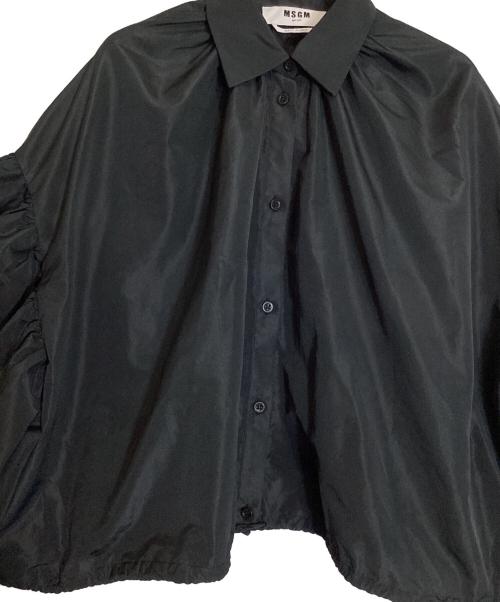 MSGM（エムエスジーエム）MSGM (エムエスジーエム) バルーンスリーブ クロップドタフタシャツ ブラック サイズ:38の古着・服飾アイテム