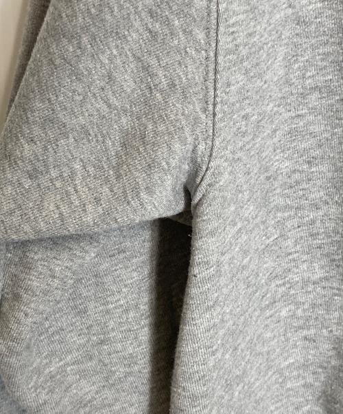 CarHartt（カーハート）CarHartt (カーハート) PACCEBET コラボスウェット グレー サイズ:Mの古着・服飾アイテム