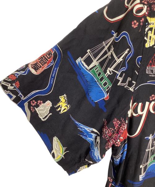 KITH（キス）KITH (キス) Tokyo Thompson Camp Collar Shirt/トウキョウ トンプソン キャンプ カラー シャツ ブラック サイズ:XLの古着・服飾アイテム