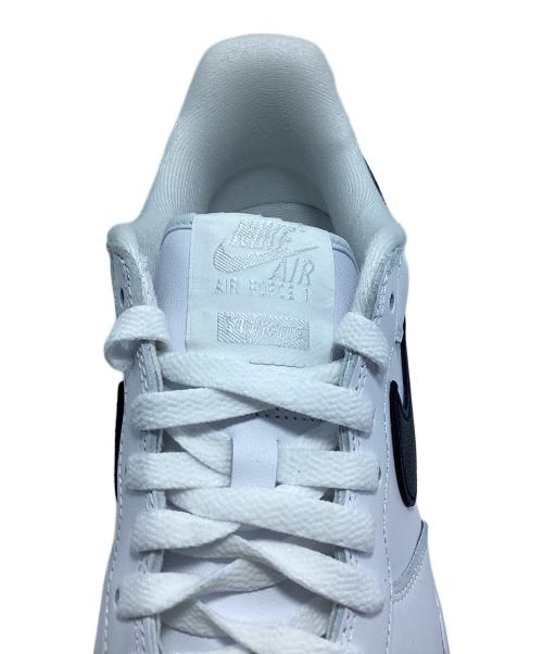 NIKE（ナイキ）NIKE (ナイキ) Supreme (シュプリーム) ローカットスニーカー ホワイト サイズ:28 未使用品の古着・服飾アイテム
