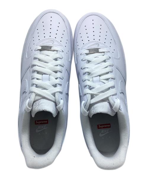 NIKE（ナイキ）NIKE (ナイキ) Supreme (シュプリーム) ローカットスニーカー ホワイト サイズ:28 未使用品の古着・服飾アイテム