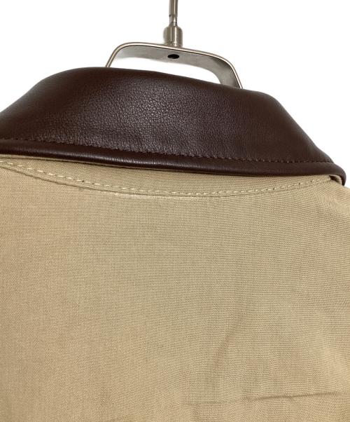 COACH（コーチ）COACH (コーチ) 襟レザーツイルワークジャケット ベージュ サイズ:Mの古着・服飾アイテム