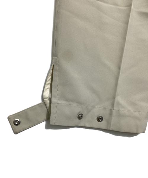OAMC（オーエーエムシー）OAMC (オーエーエムシー) COMBINE TROUSERS ベージュ サイズ:31の古着・服飾アイテム