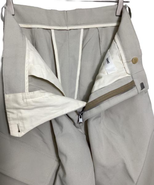 OAMC（オーエーエムシー）OAMC (オーエーエムシー) COMBINE TROUSERS ベージュ サイズ:31の古着・服飾アイテム