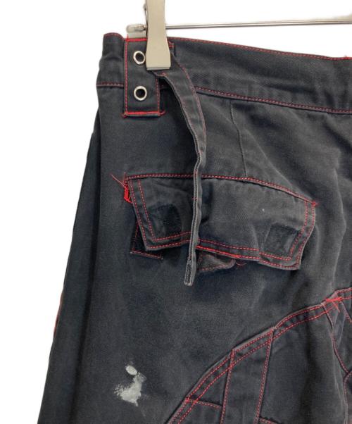TRIPP（トリップ）TRIPP (トリップ) ステッチデザインカーゴパンツ ブラック×レッド サイズ:Mの古着・服飾アイテム
