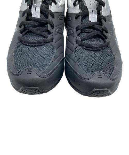 asics（アシックス）asics (アシックス) ローカットスニーカー ブラック×シルバー サイズ:US10の古着・服飾アイテム