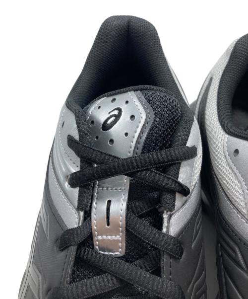 asics（アシックス）asics (アシックス) ローカットスニーカー ブラック×シルバー サイズ:US10の古着・服飾アイテム
