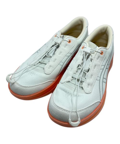 asics（アシックス）asics (アシックス) ローカットスニーカー ホワイト×オレンジ サイズ:US9の古着・服飾アイテム