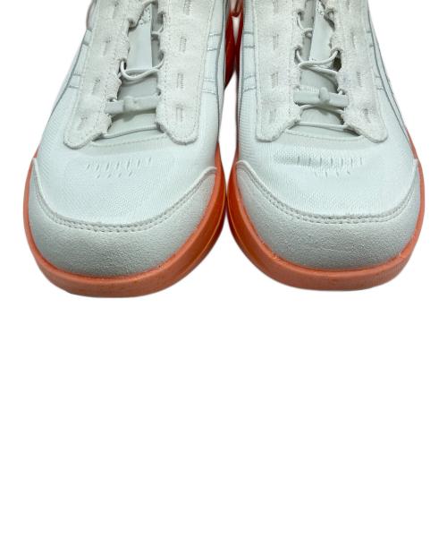 asics（アシックス）asics (アシックス) ローカットスニーカー ホワイト×オレンジ サイズ:US9の古着・服飾アイテム