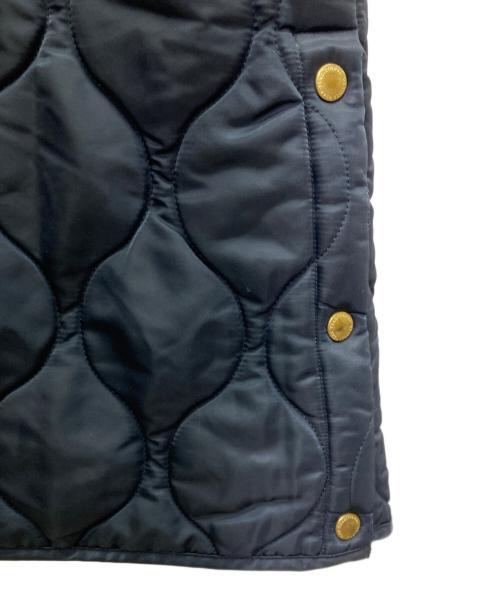 Traditional Weatherwear（トラディショナルウェザーウェア）Traditional Weatherwear (トラディショナルウェザーウェア) キルティングコート ネイビー サイズ:34の古着・服飾アイテム