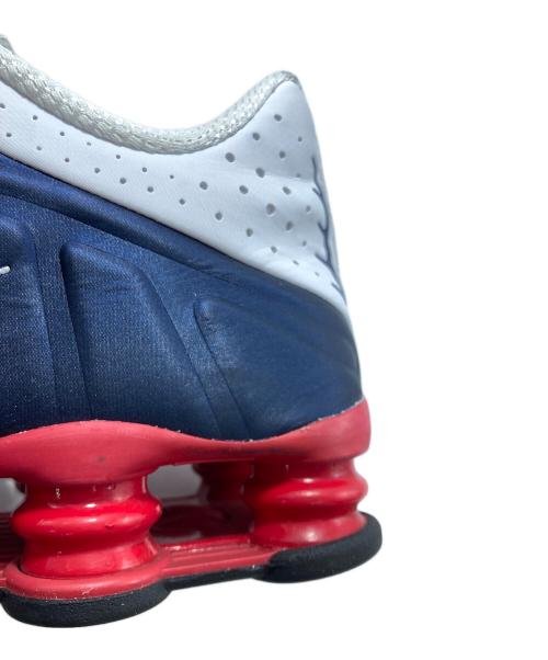 NIKE（ナイキ）NIKE (ナイキ) SHOX R4 MIDNIGHT NAVY/GYM RED-WHITE ローカットスニーカー ネイビー サイズ:US11の古着・服飾アイテム