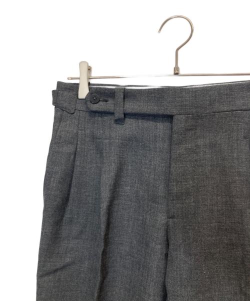 BEAMS F（ビームスエフ）BEAMS F (ビームスエフ) 【別注】IGARASHI TROUSERS / フレスコ 2プリーツ サイドアジャスター スラックス ブラック サイズ:46の古着・服飾アイテム