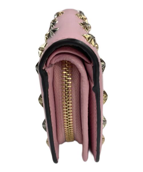 JIMMY CHOO（ジミーチュウ）JIMMY CHOO (ジミーチュウ) スタッズウォレット 折りたたみ財布 ピンクの古着・服飾アイテム