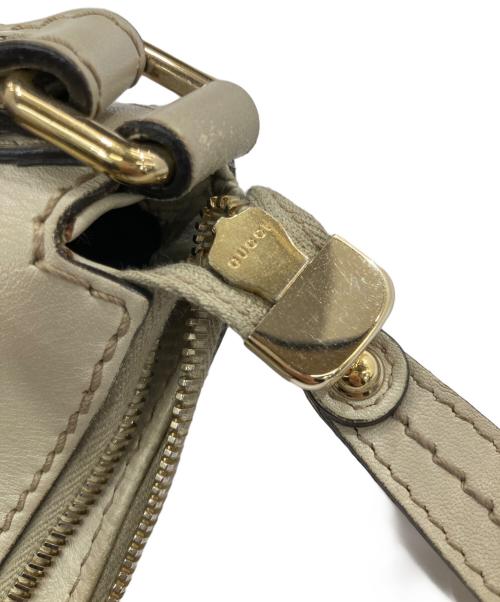 GUCCI（グッチ）GUCCI (グッチ) GGキャンバス ワンショルダーバッグ ベージュ×ホワイトの古着・服飾アイテム